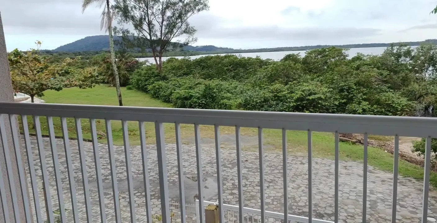 Vista da sacada para o mar em São Francisco do Sul