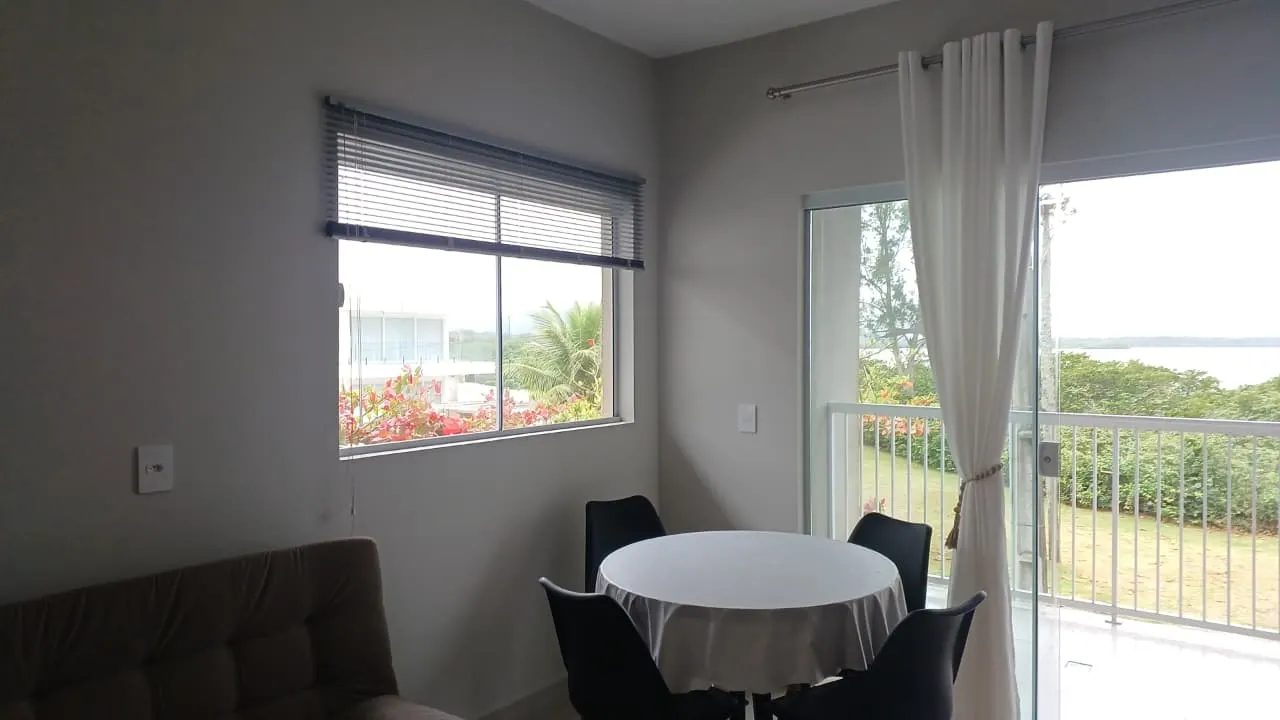 Sala de jantar com vista para o mar